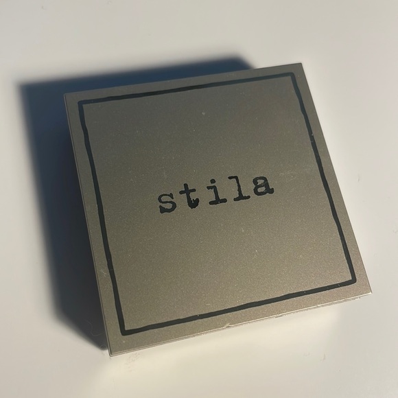 2/$25 Stila eyeshadow duo NEW - Picture 2 of 3